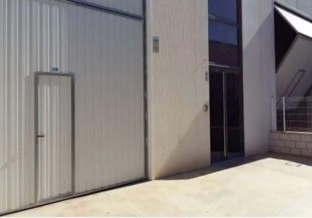 Vista exterior de Nave industrial en venta en La Pobla de Vallbona
