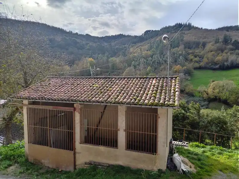 Vista exterior de Finca rústica en venta en Salas con Amueblado