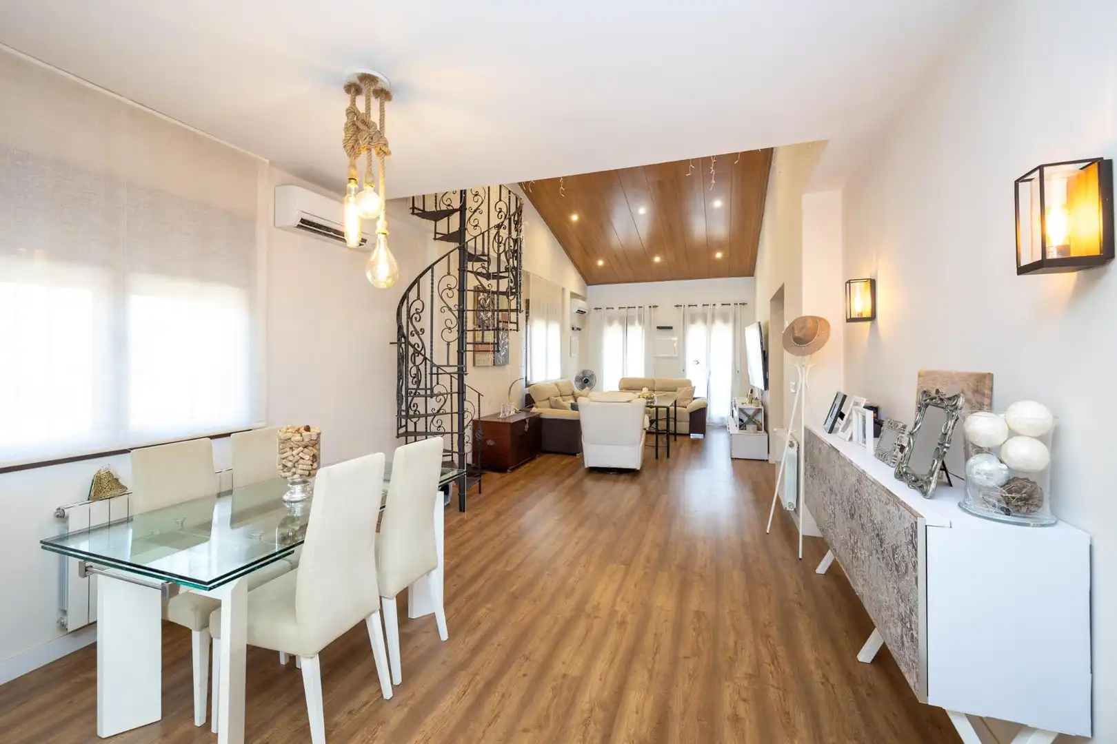 Chalet con piscina en venta en Villa de Otura, imagen 2