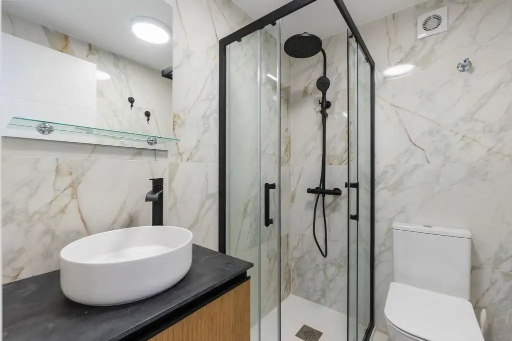 Bathroom of Flat for sale in Torrevieja
