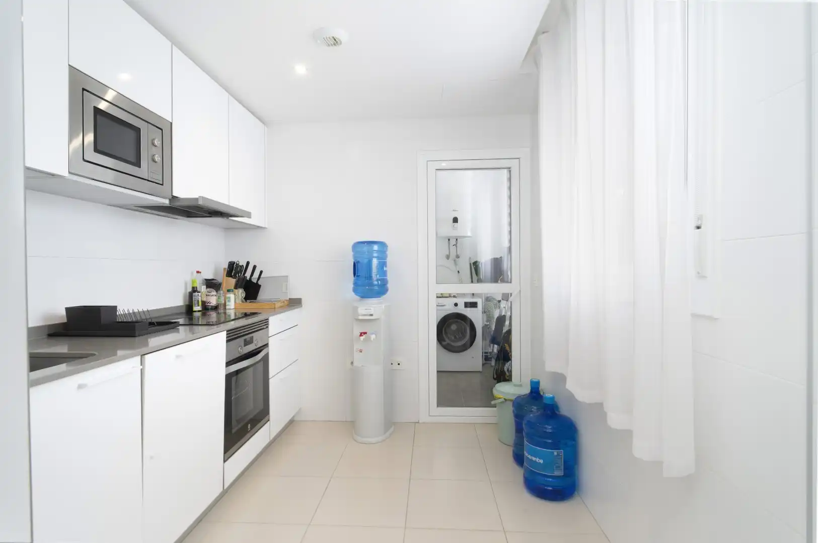 Küche von Wohnungen zum Verkauf in Marbella mit Klimaanlage, Terrasse und Abstellraum