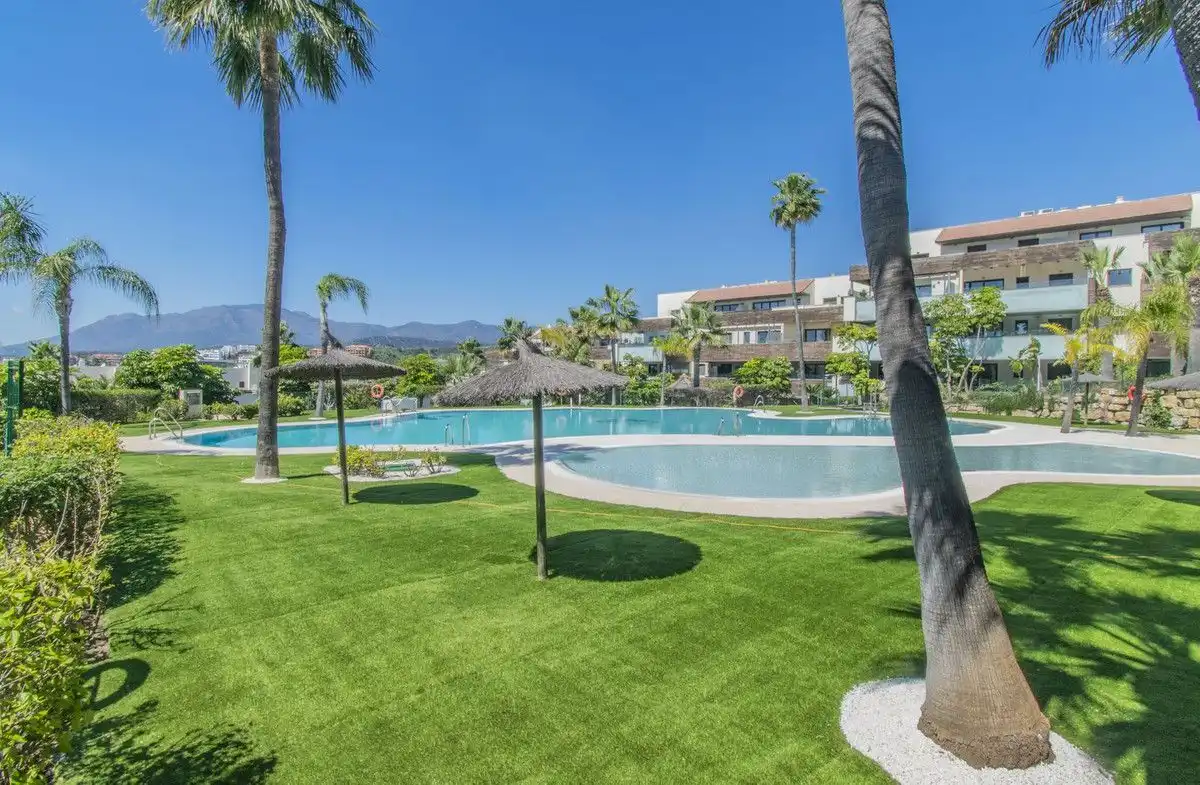 Garten von Wohnungen zum Verkauf in Benahavís mit Klimaanlage, Heizung und Terrasse