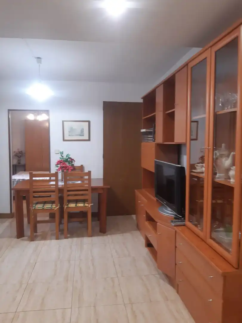 Sala de estar de Piso de alquiler en Sotés con Calefacción y Amueblado