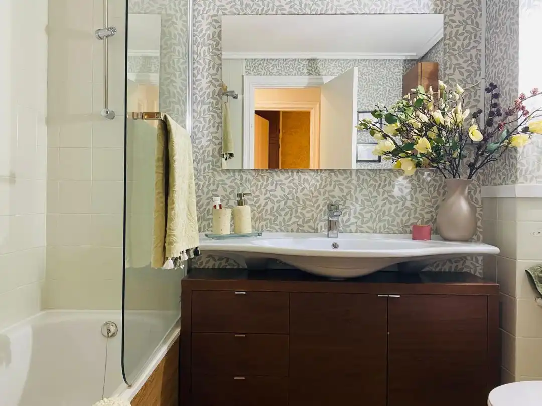 Baño de Piso de alquiler en Ezcaray con Calefacción, Terraza y Balcón