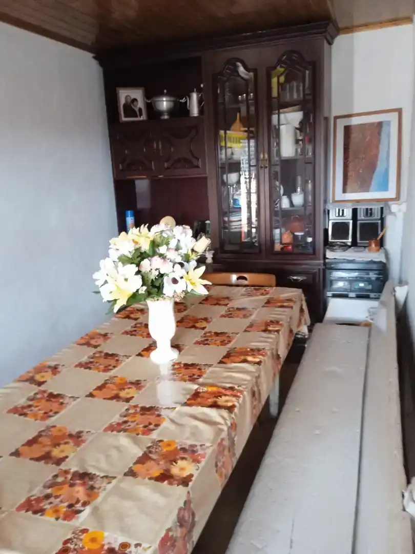Menjador de Casa adosada en venda en Oencia amb Moblat, Forn i Rentadora