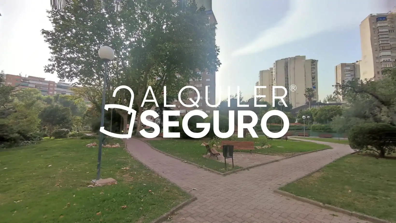 Vista exterior de Piso de alquiler en Madrid con Aire acondicionado, Calefacción y Piscina