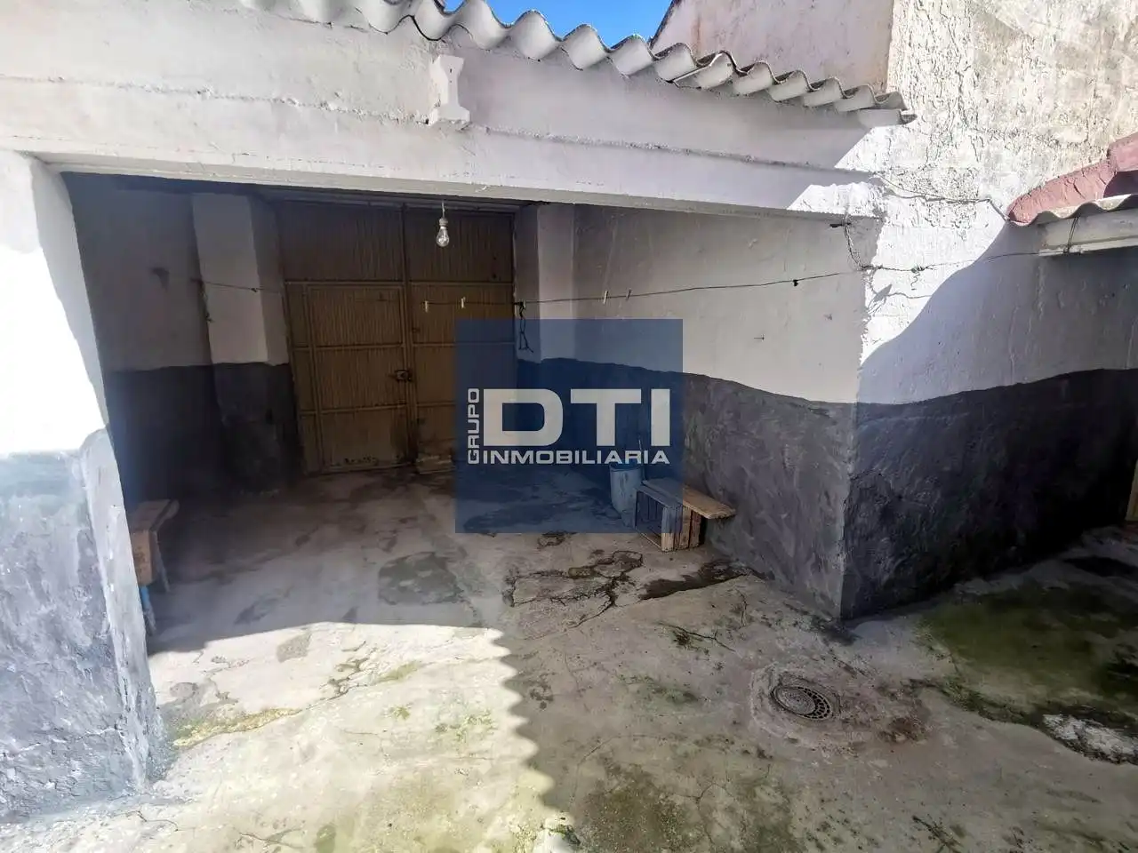 Exterior view of Country homes for sale in Balazote