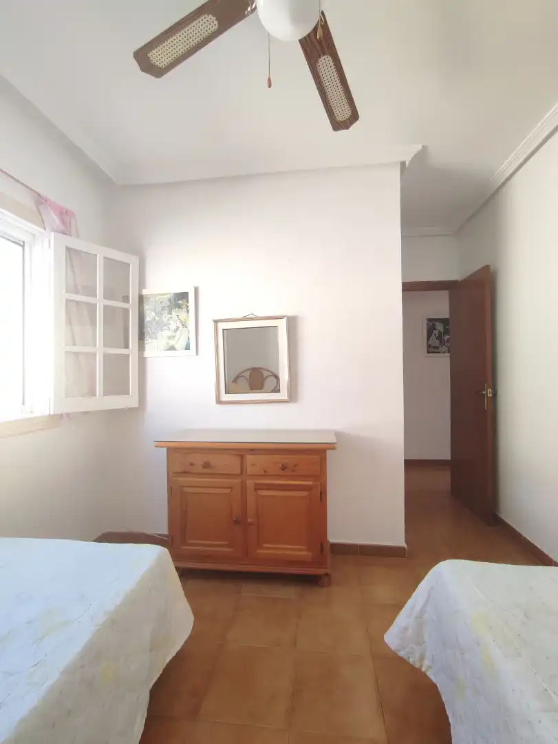 Habitación de Casa adosada en venta en San Pedro del Pinatar con Aire acondicionado, Calefacción y Jardín privado
