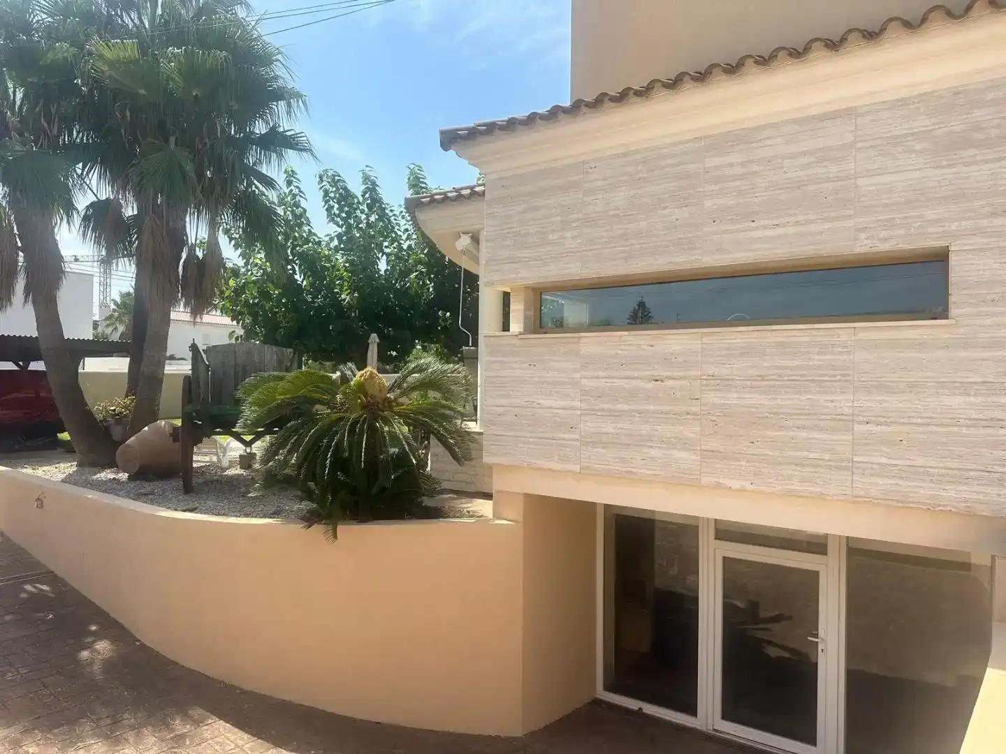 Vista exterior de Casa o xalet en venda en Vinaròs amb Aire condicionat, Terrassa i Balcó
