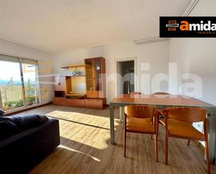 Living room of Flat for sale in Sabadell  with Air Conditioner, Parquet flooring and Furnished