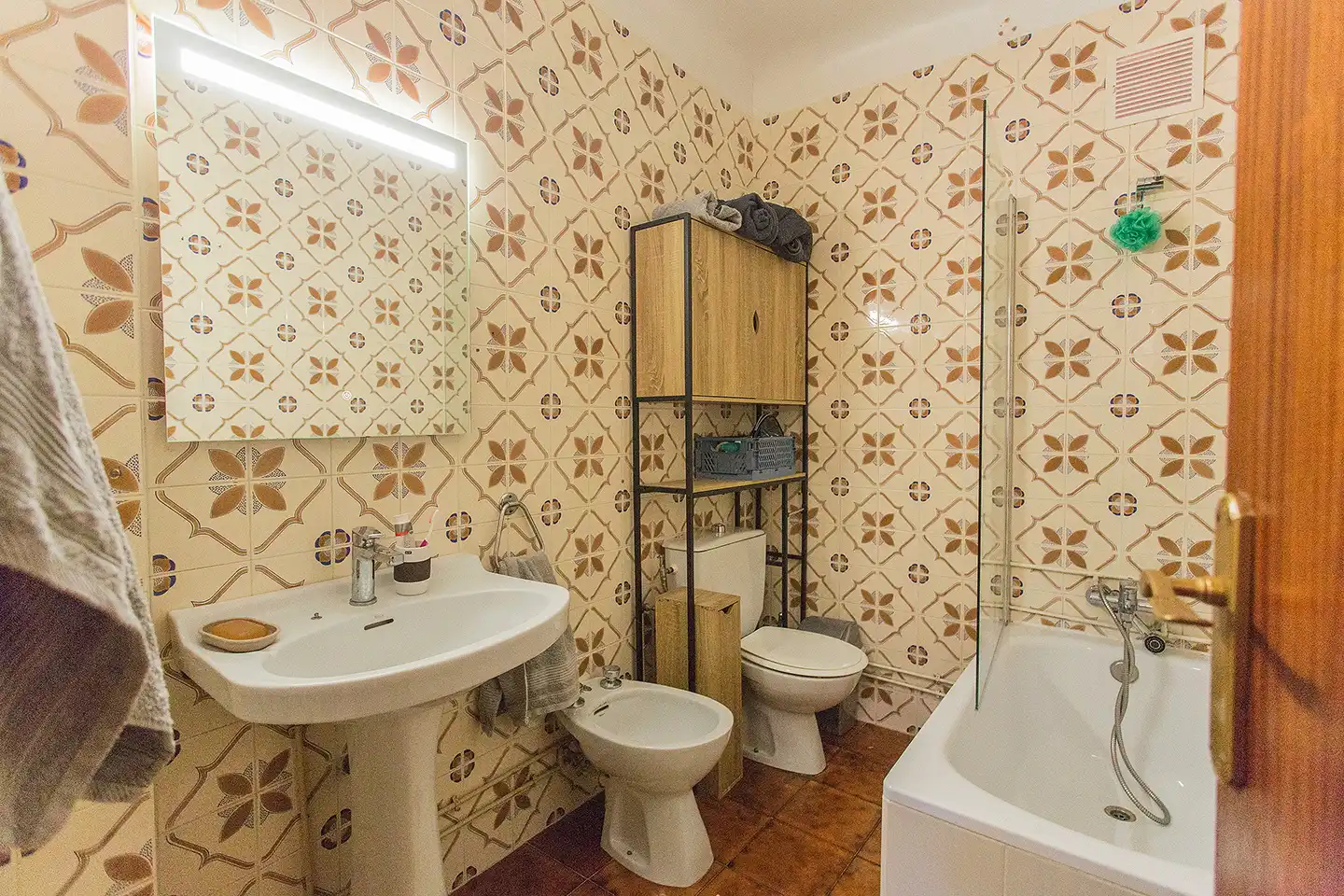 Baño de Casa adosada en venta en Torrevieja con Aire acondicionado, Amueblado y Horno