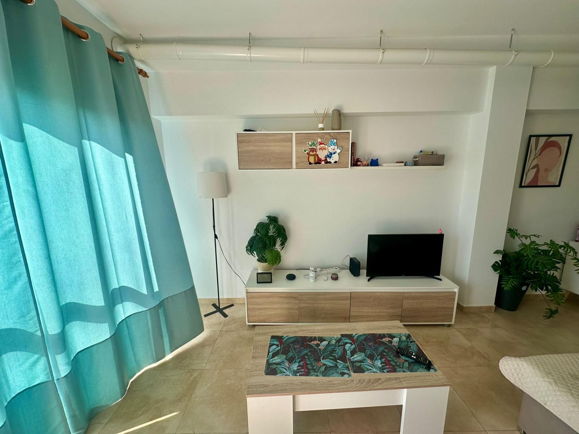 Sala d'estar de Pis en venda en El Vendrell amb Calefacció, Terrassa i Balcó