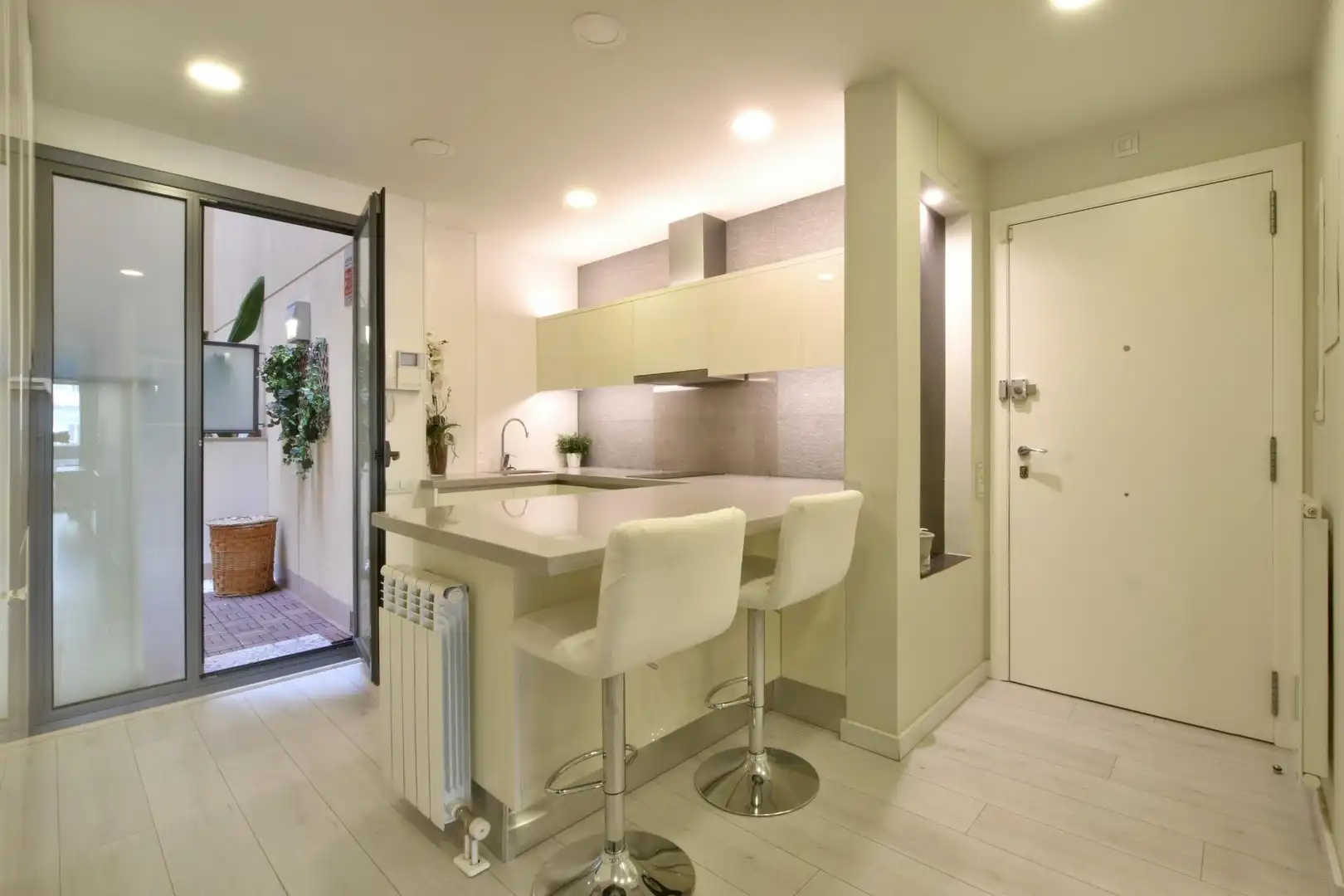 Cocina de Piso en venta en Barcelona con Parquet, Terraza y Balcón