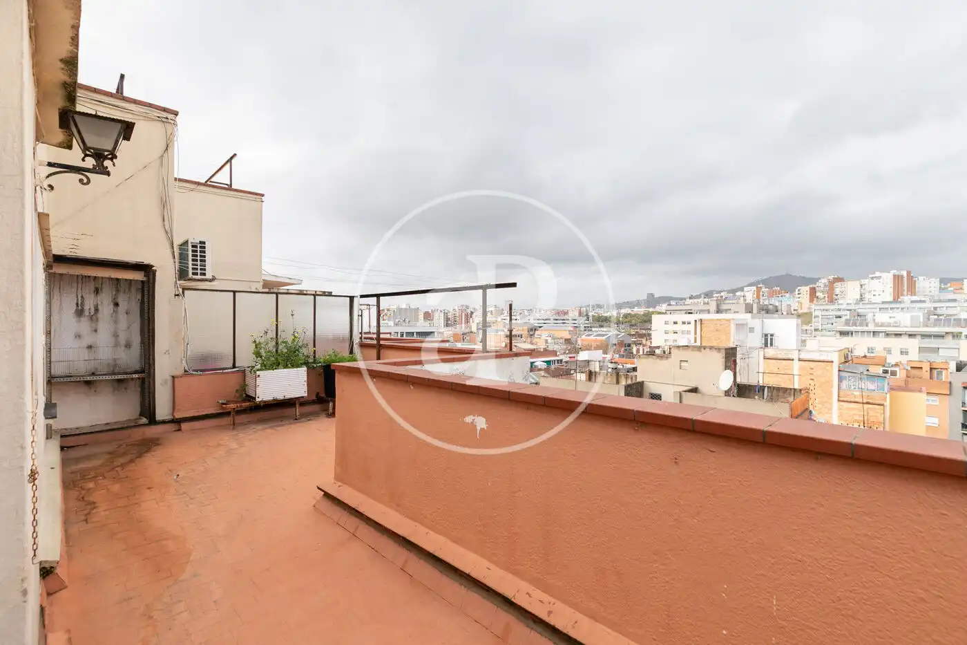 Terraza de Ático en venta en L'Hospitalet de Llobregat con Calefacción, Terraza y Trastero