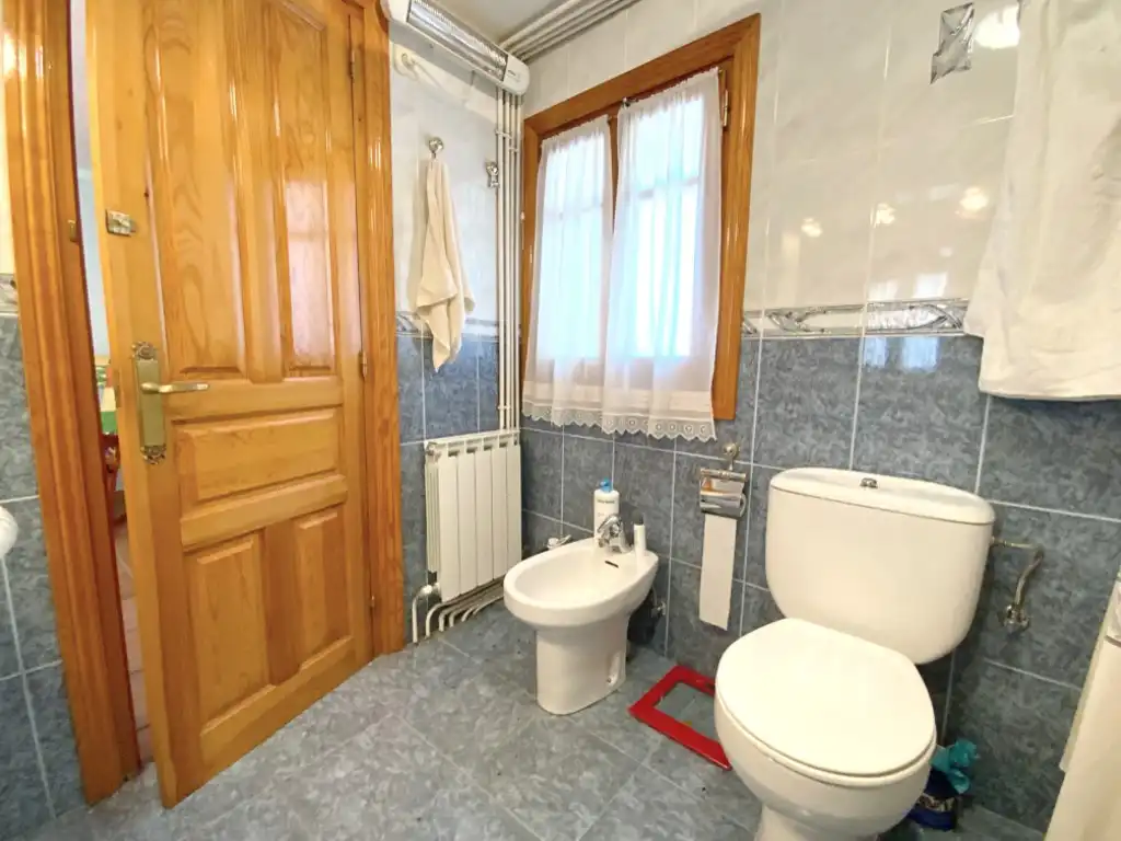Bathroom of Houses for sale in Montanuy  with Private garden and Balcony