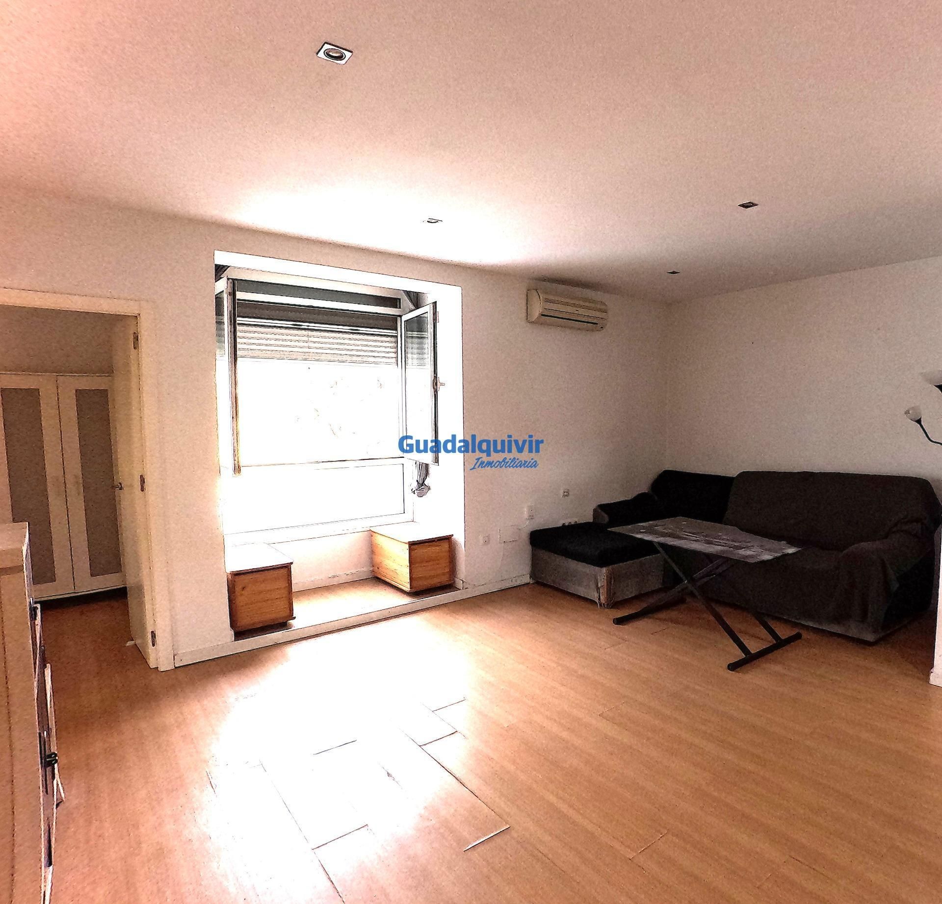 Flat for sale in El Tardón - El Carmen, Triana