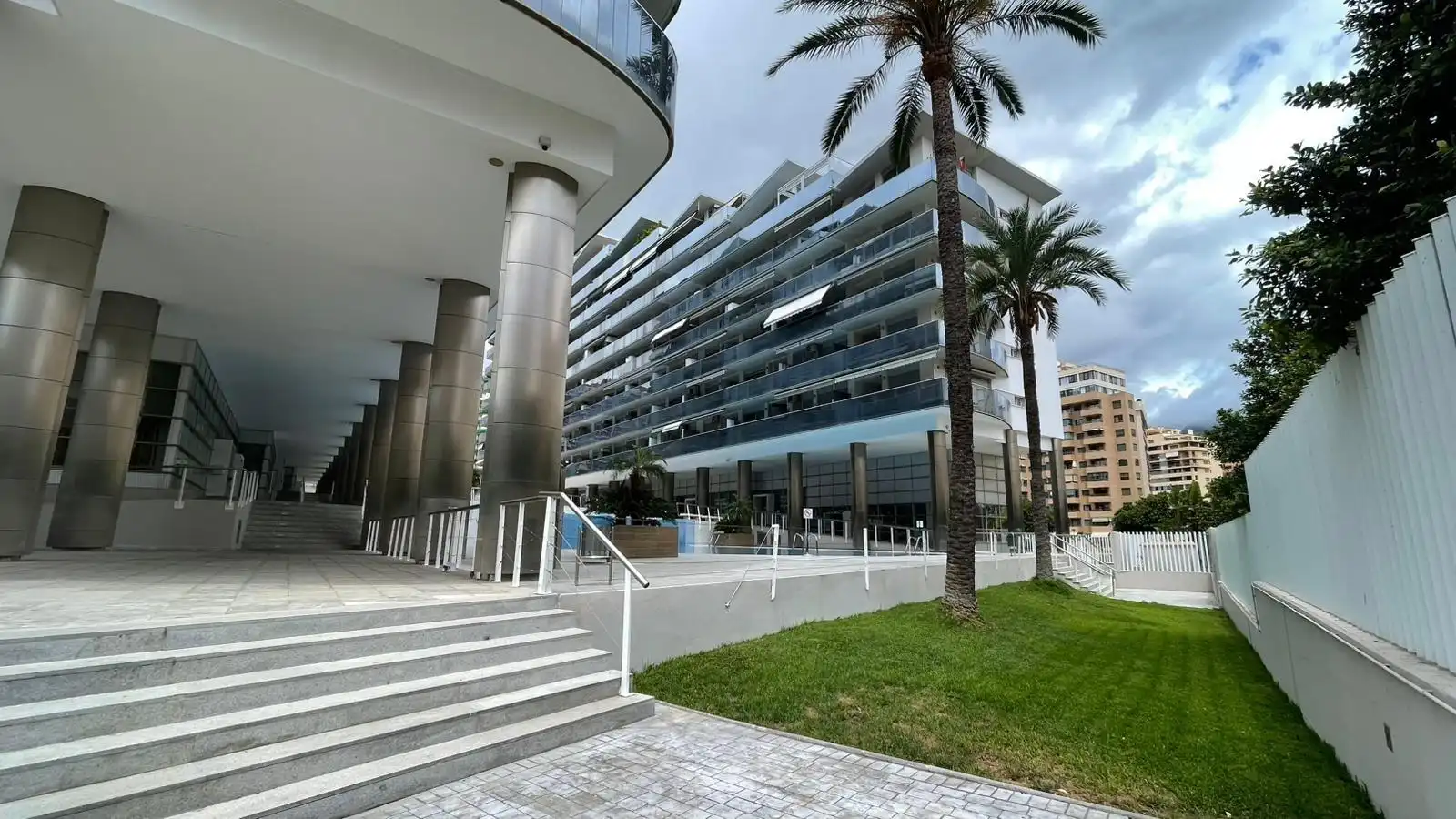 Vista exterior de Apartament de lloguer en Villajoyosa / La Vila Joiosa amb Aire condicionat, Moblat i Balcó