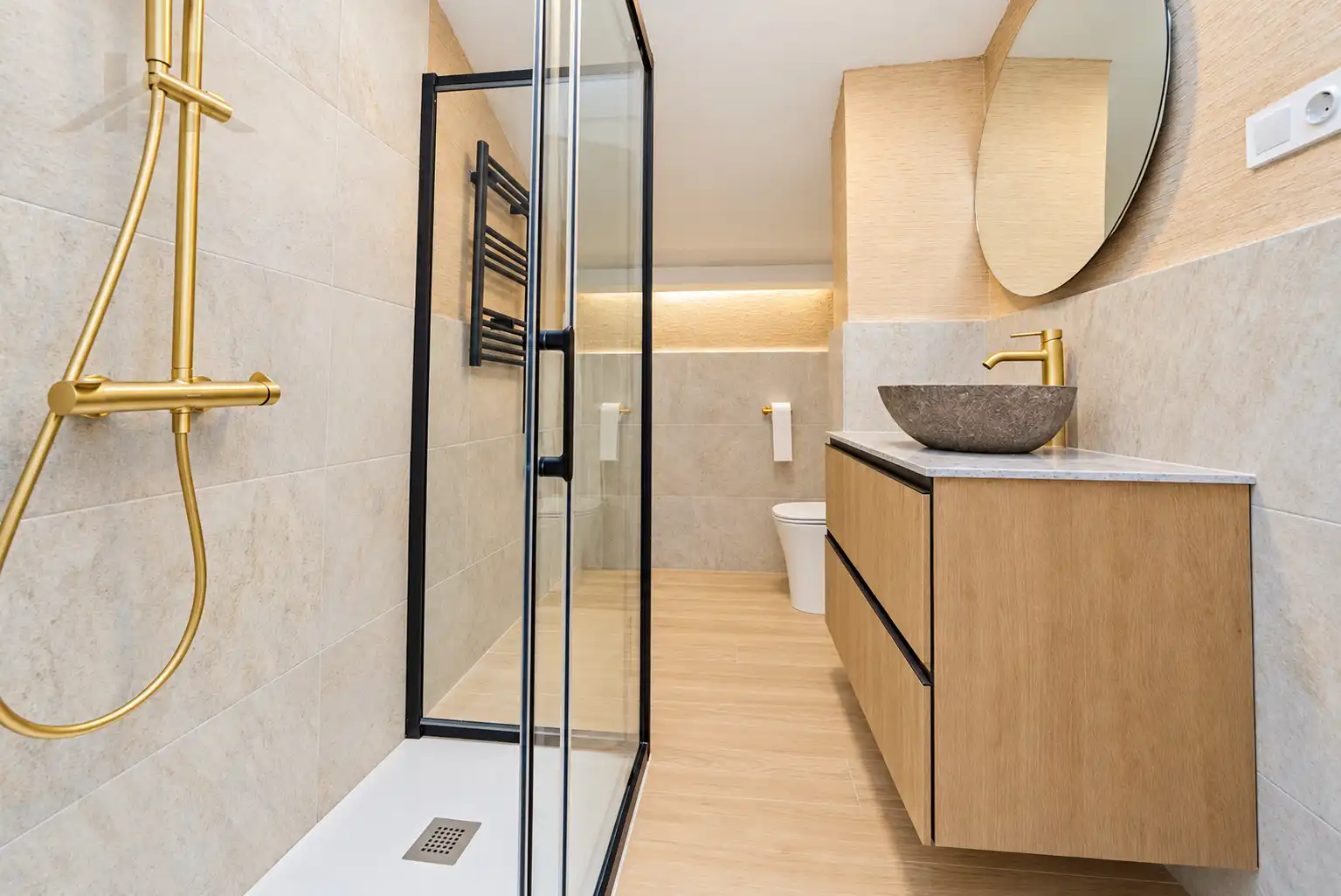 Badezimmer von Einfamilien-Reihenhaus zum Verkauf in Las Rozas de Madrid