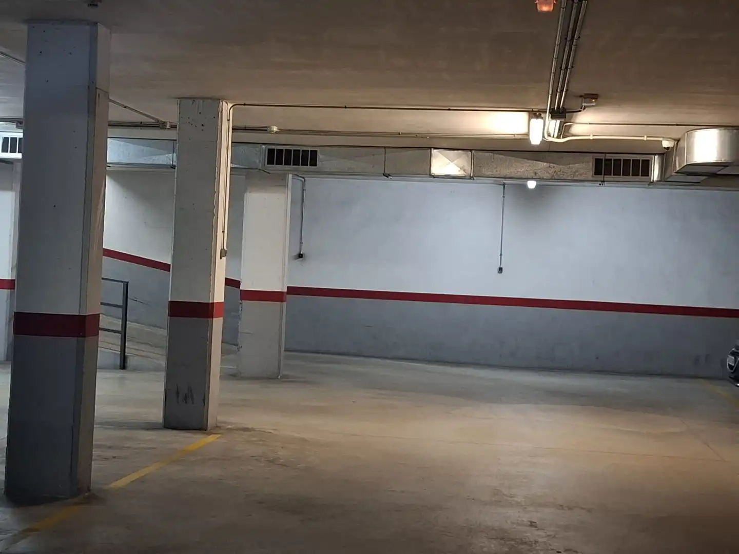 Doppelparkplatz mit Aufzug zum Verkauf in Carrer de la Pau 29, imagen 2