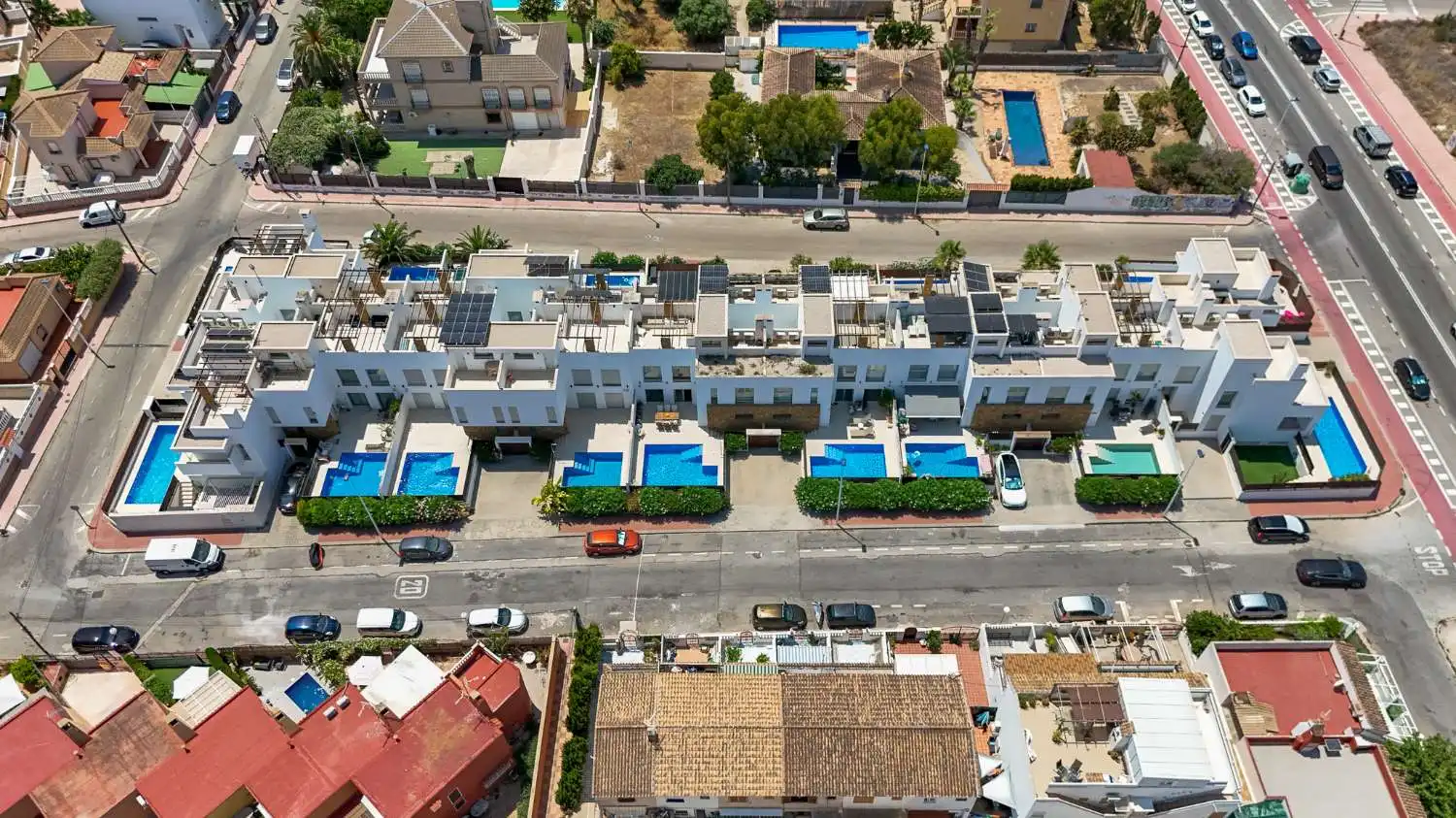 Vista exterior de Casa adosada en venda en Torrevieja amb Aire condicionat, Calefacció i Terrassa