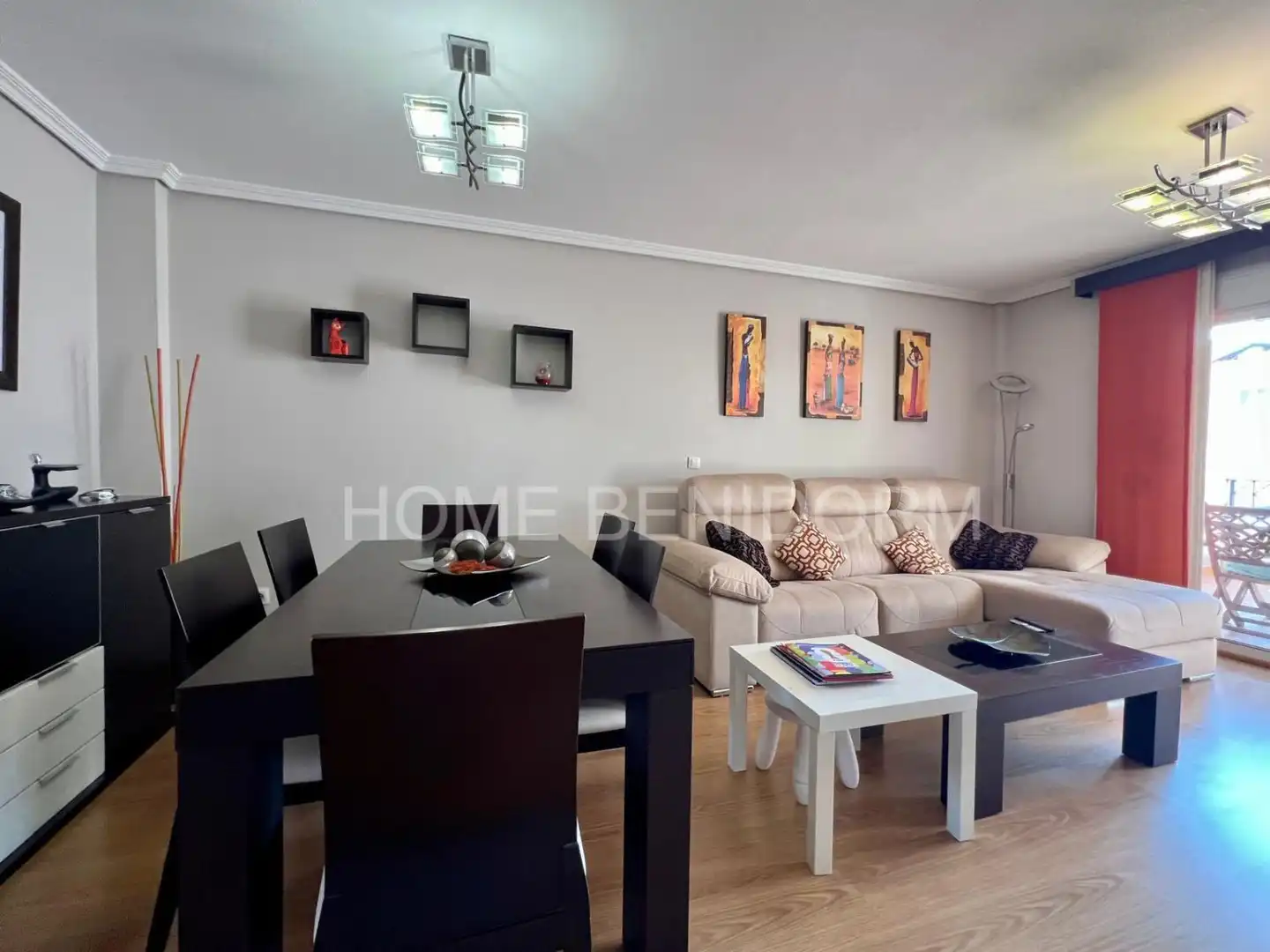Sala de estar de Piso en venta en La Nucia con Terraza, Trastero y Piscina comunitaria