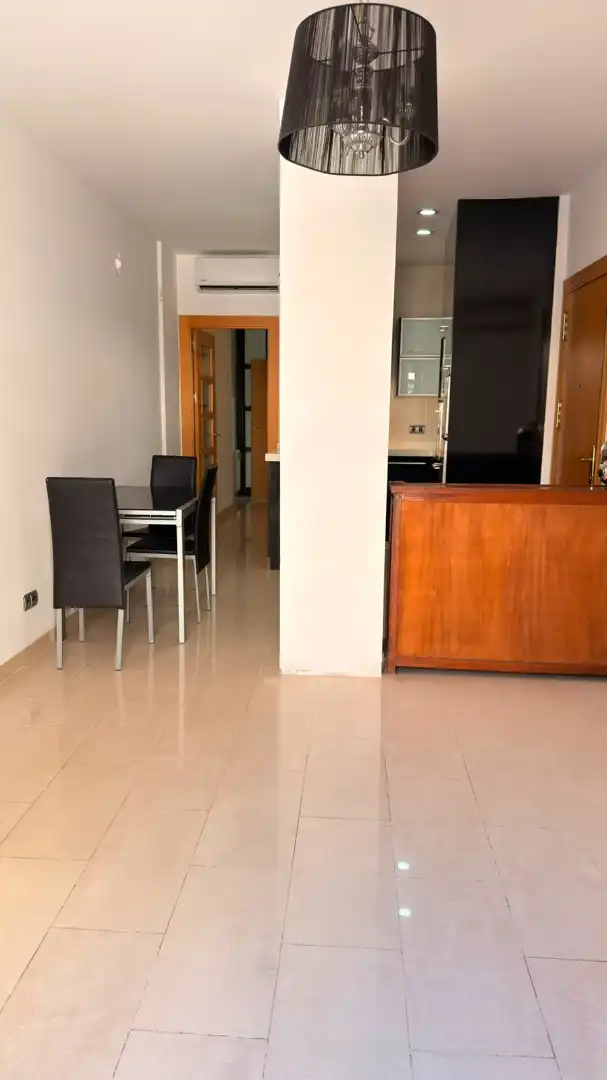 Cuina de Apartament de lloguer en Granada amb Moblat, Rentadora i Microones