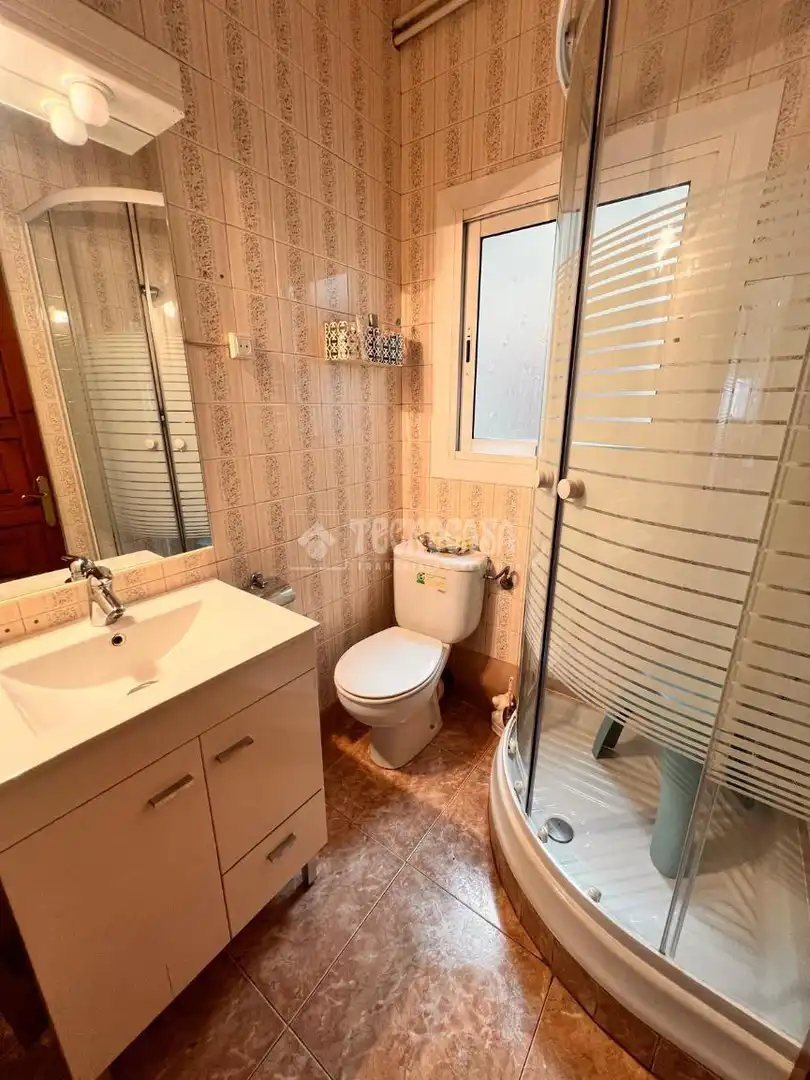 Baño de Piso en venta en Barcelona con Terraza y Balcón