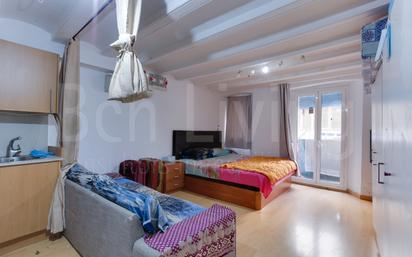 Bedroom of Flat for sale in  Barcelona Capital  with Air Conditioner, Heating and Furnished