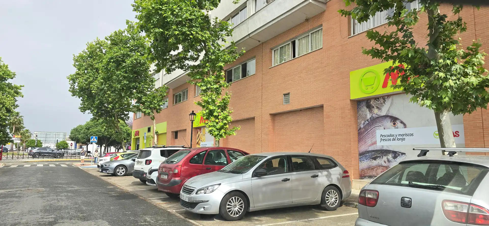 Parkplatz von Büro zum Verkauf in Bormujos