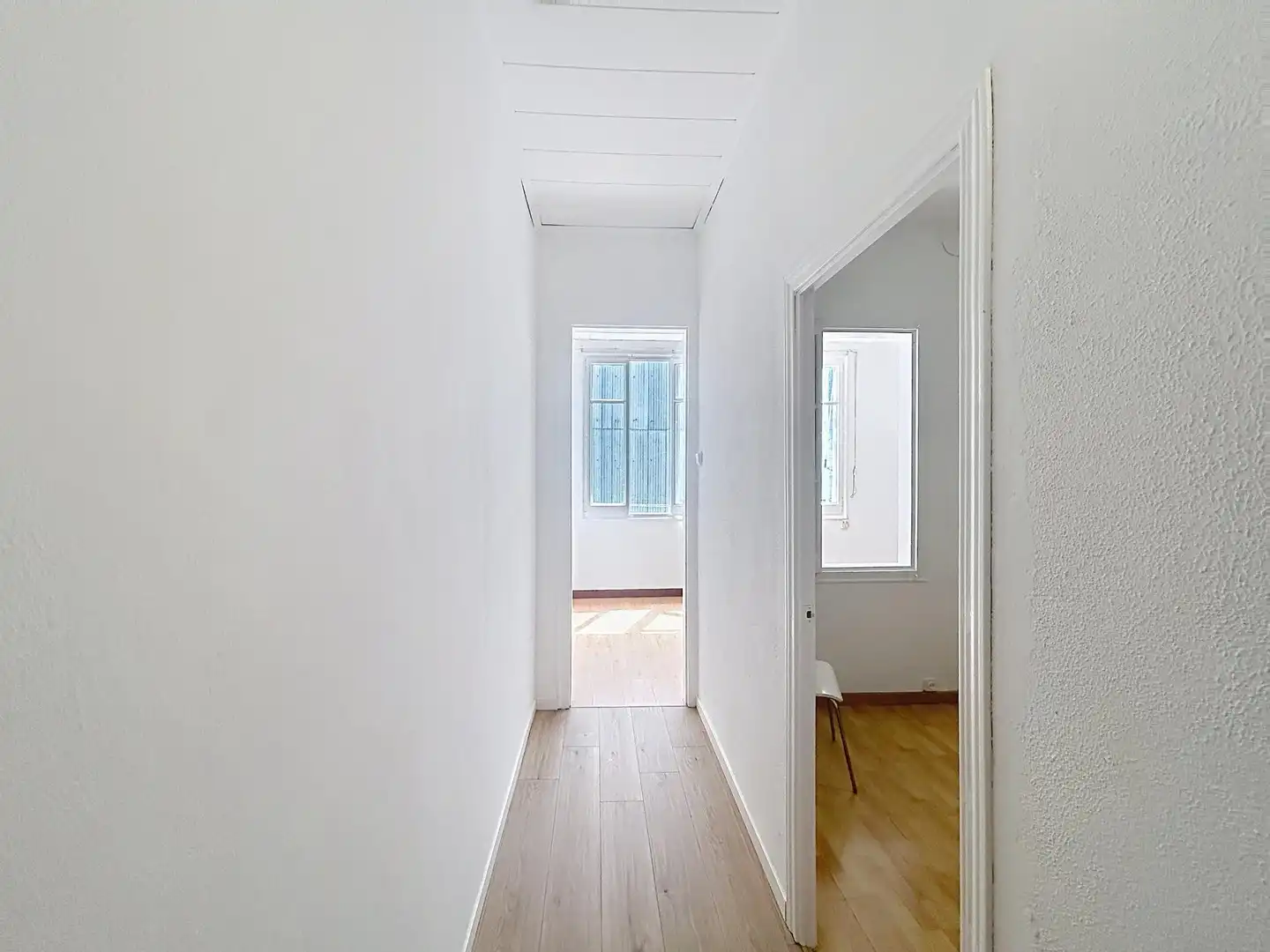 Flat for sale in Barcelona  with Furnished and Alarm