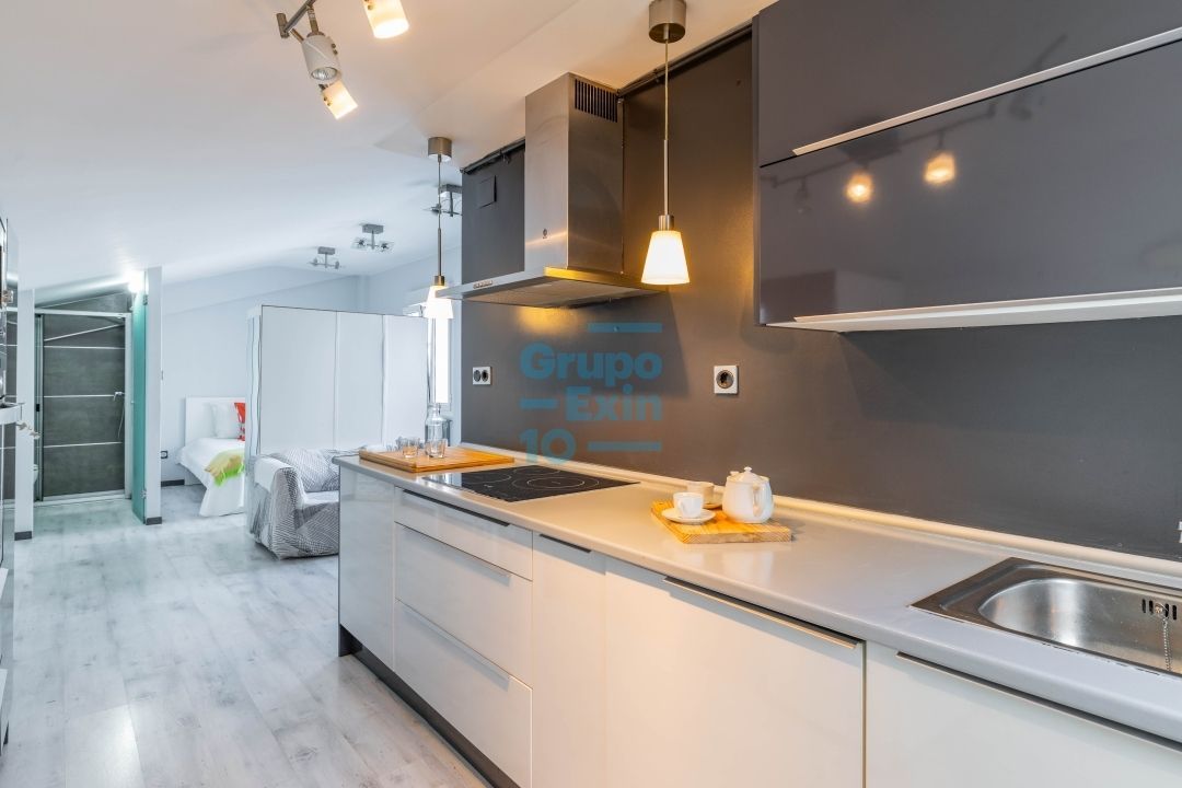 Kitchen of Attic for sale in Donostia - San Sebastián   with Heating, Parquet flooring and Furnished