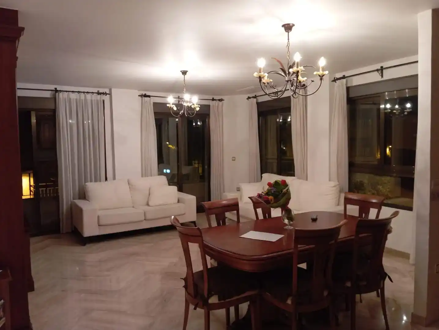 Sala d'estar de Pis de lloguer en Elche / Elx amb Aire condicionat i Balcó