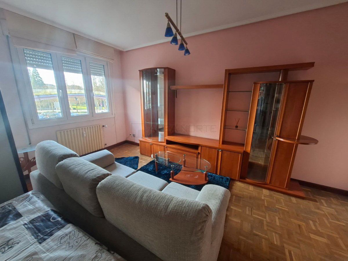 Bedroom of Flat for sale in Vitoria - Gasteiz  with Heating, Parquet flooring and Storage room
