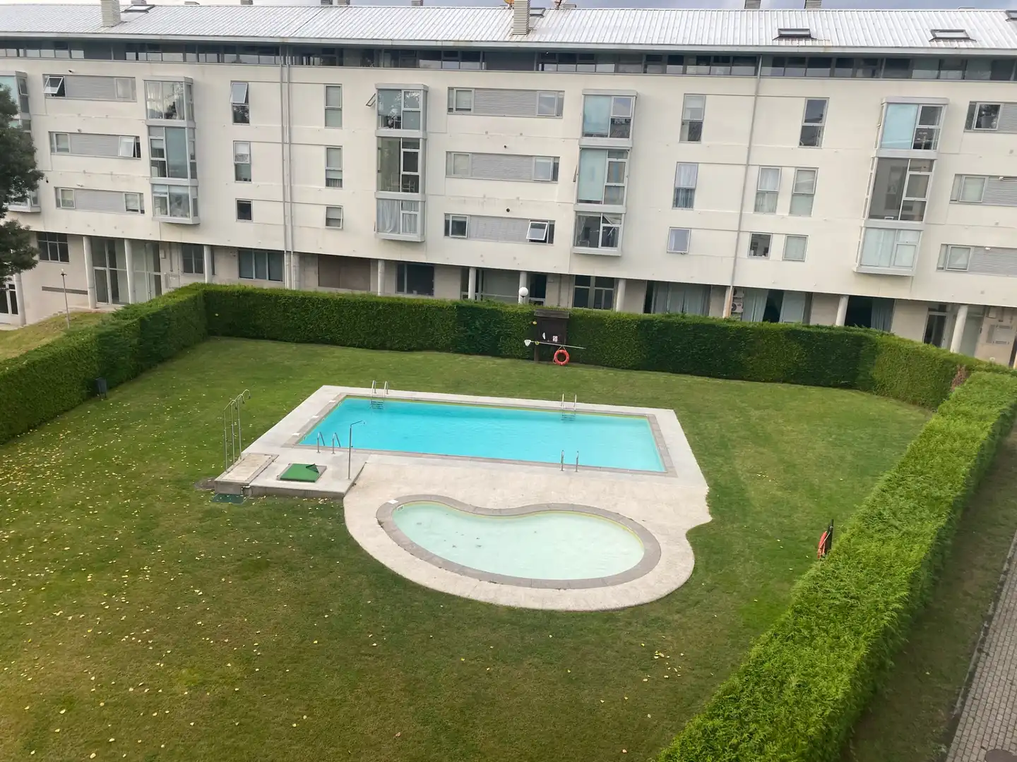 Piscina de Piso en venta en Brión con Calefacción, Parquet y Piscina