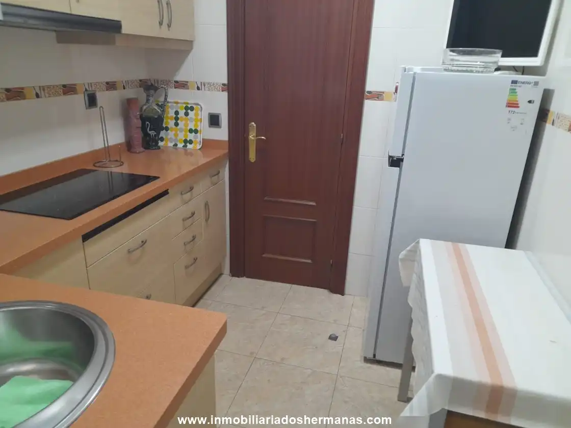 Cuina de Pis en venda en L'Hospitalet de Llobregat amb Moblat i Balcó
