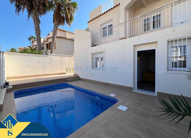 Casa-chalet en Venta en Miramar - Torre del Moro