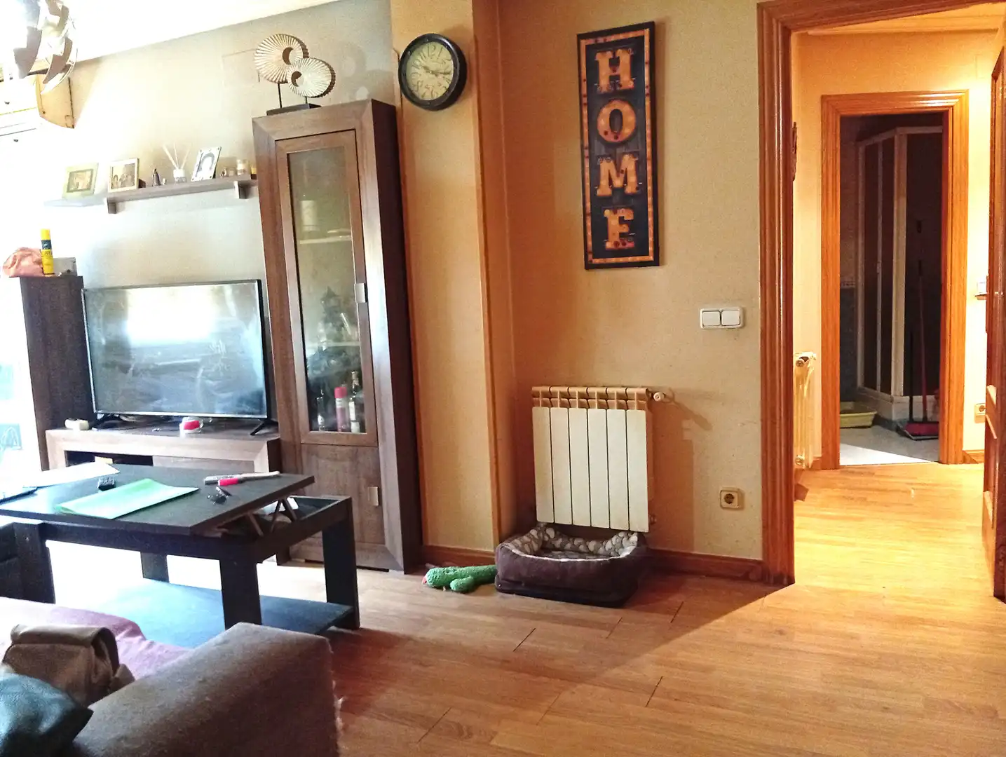 Living room of Flat for sale in Madrid  with Air Conditioner, Heating and Parquet flooring