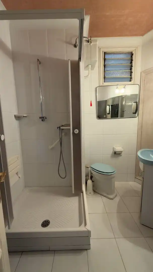 Baño de Piso en venta en Getxo  con Calefacción, Terraza y Trastero