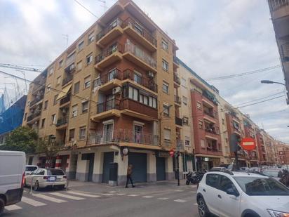 Vista exterior de Pis en venda en  Valencia Capital amb Balcó