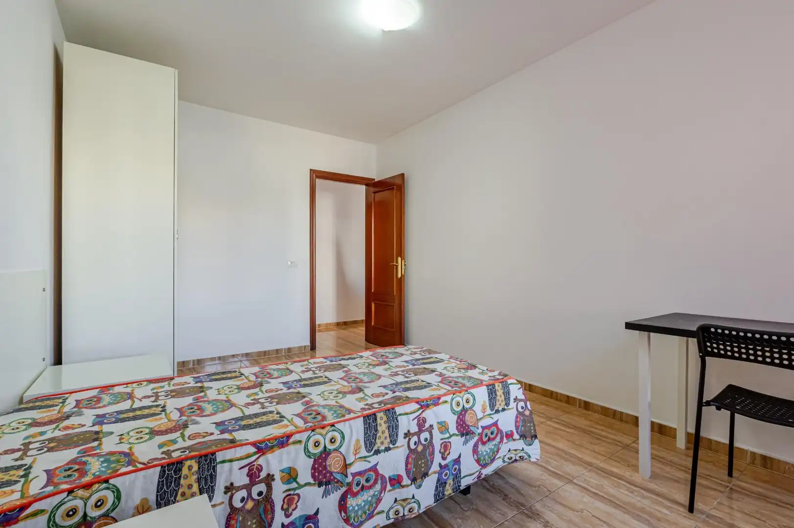 Habitación de Piso en venta en Ingenio con Amueblado