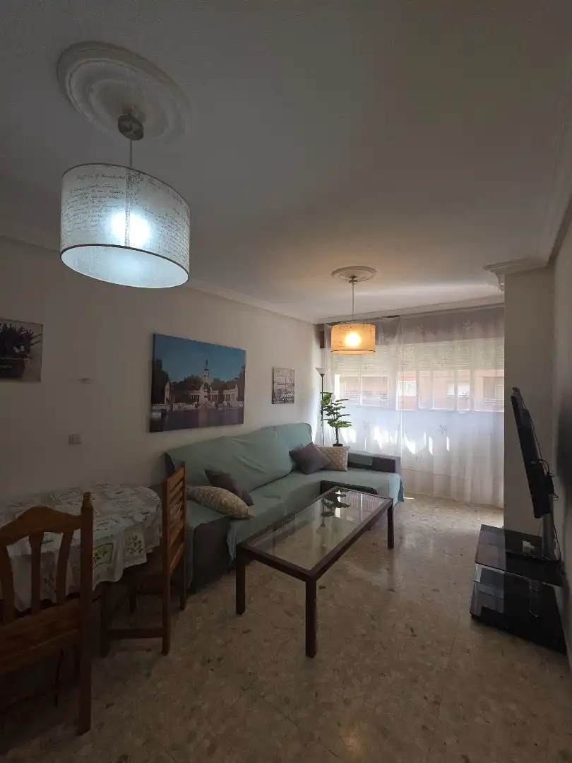 Living room of Flat for rent in Badajoz  with Air Conditioner, Terrace and Furnished