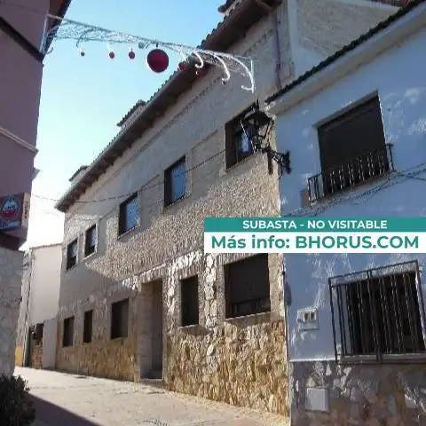 Vista exterior de Dúplex en venta en Yebes - Pueblo