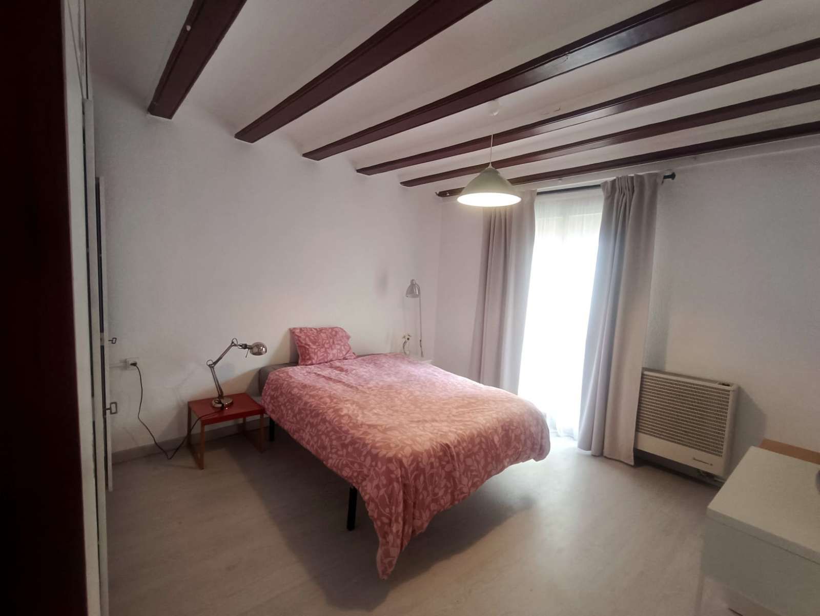 Dormitori de Pis per a compartir en  Barcelona Capital amb Aire condicionat, Calefacció i Terrassa