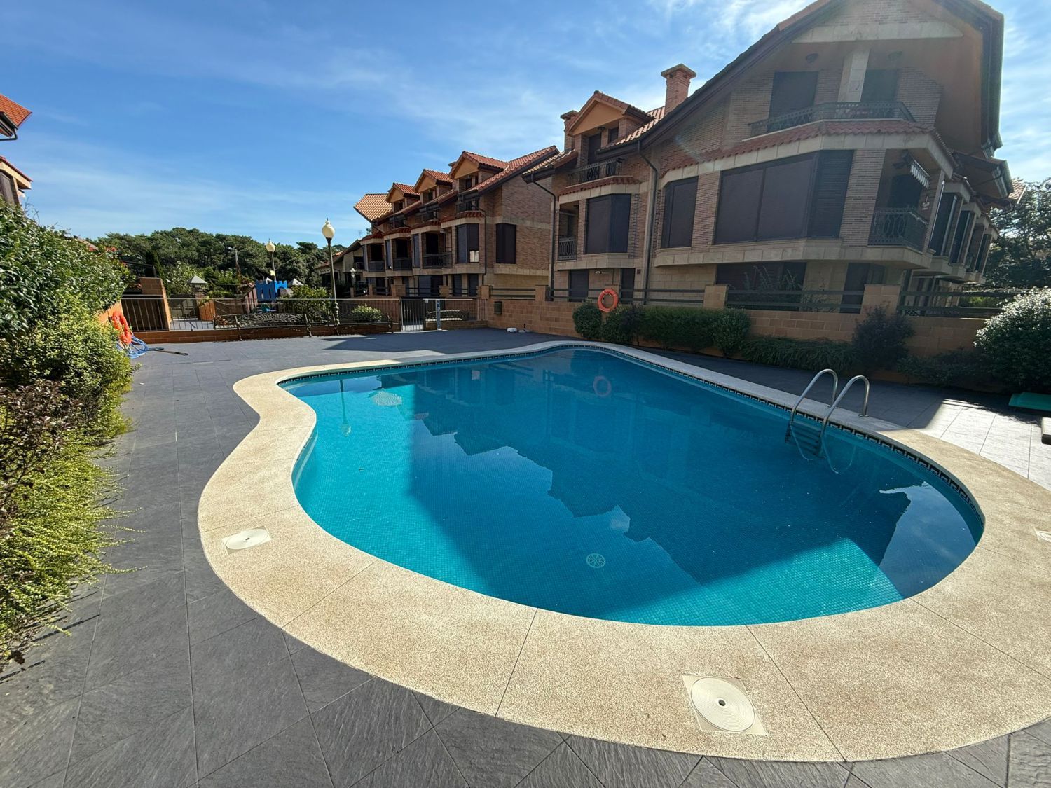 Swimming pool of Flat for sale in Noja  with Heating, Terrace and Community pool