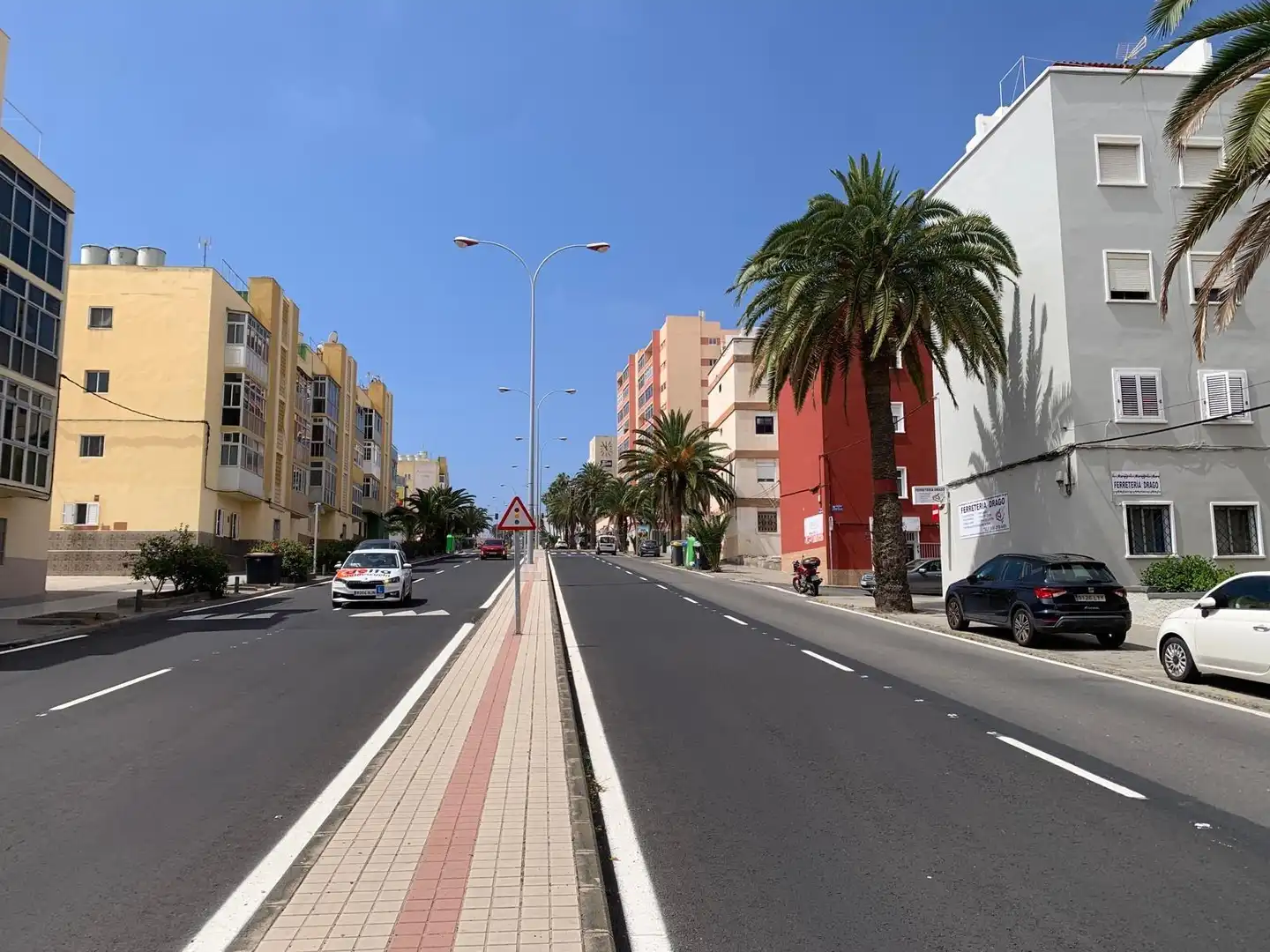 Vista exterior de Pis en venda en Las Palmas de Gran Canaria amb Parquet i Balcó