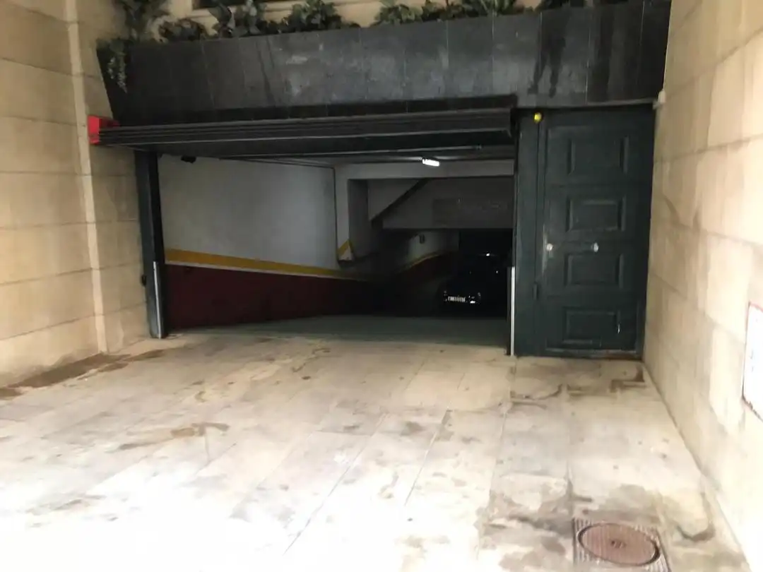 Parking of Garage for rent in Vigo   with Alarm