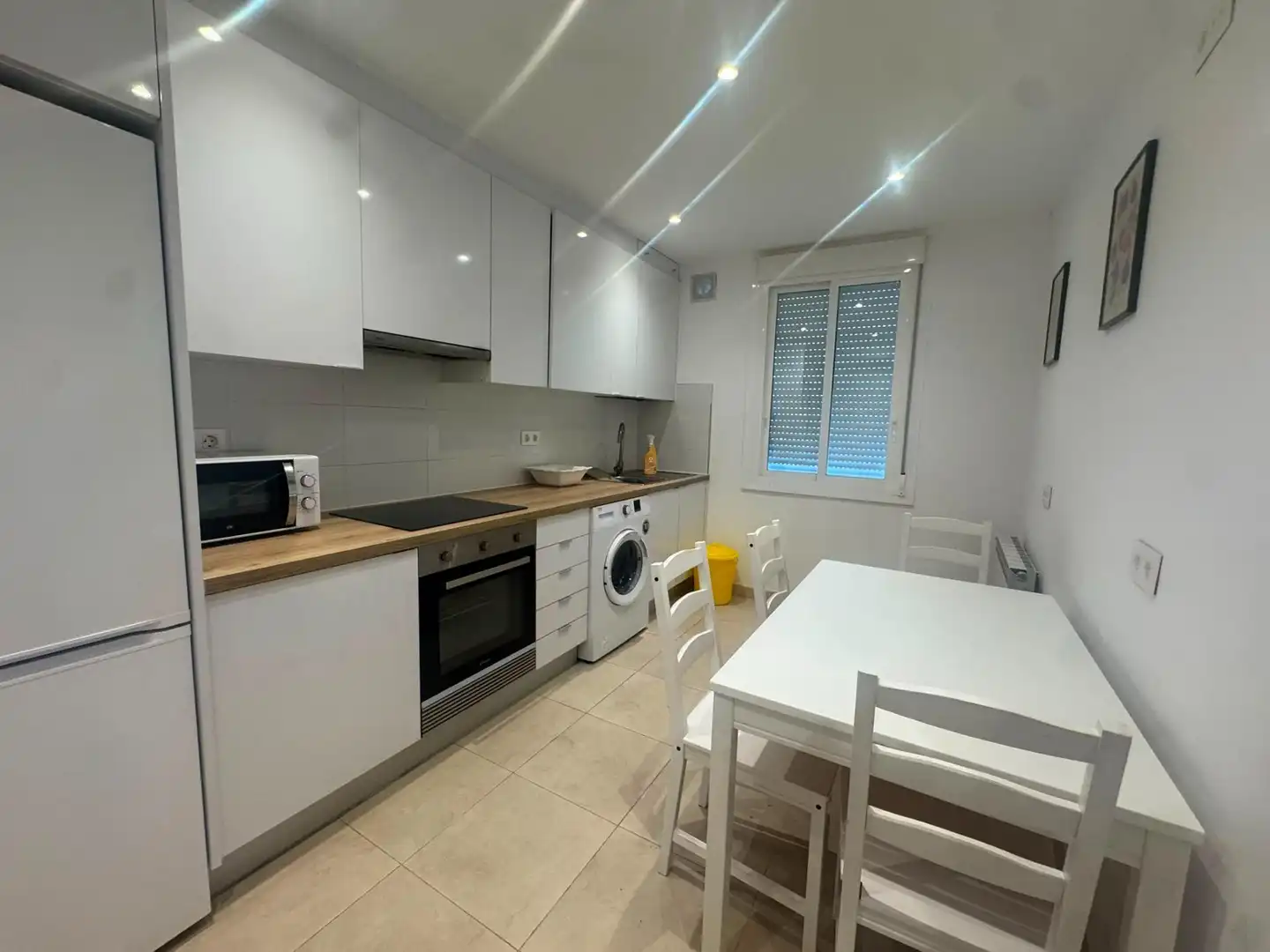 Cocina de Piso de alquiler en Ourense Capital  con Calefacción, Amueblado y Balcón
