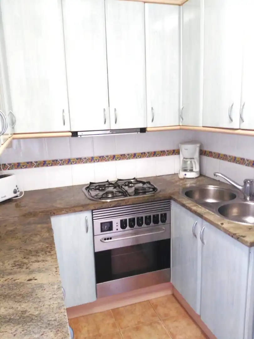 Cocina de Apartamento en venta en Castell d'Aro, Platja d'Aro i s'Agaró con Amueblado, Horno y Lavadora