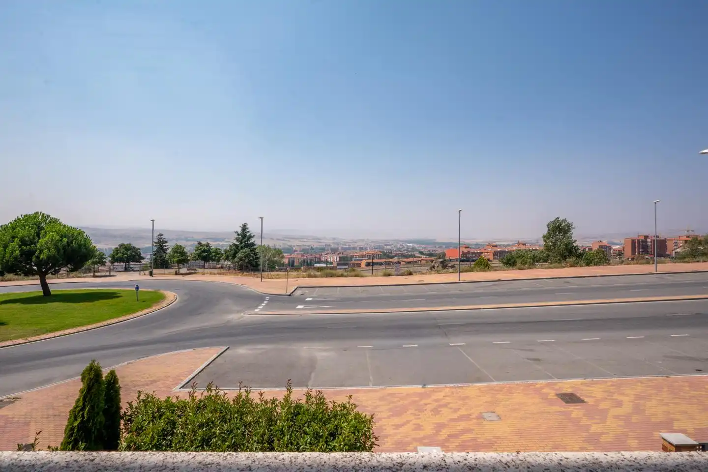 Vista exterior de Casa adosada en venta en Ávila con Calefacción, Jardín privado y Terraza
