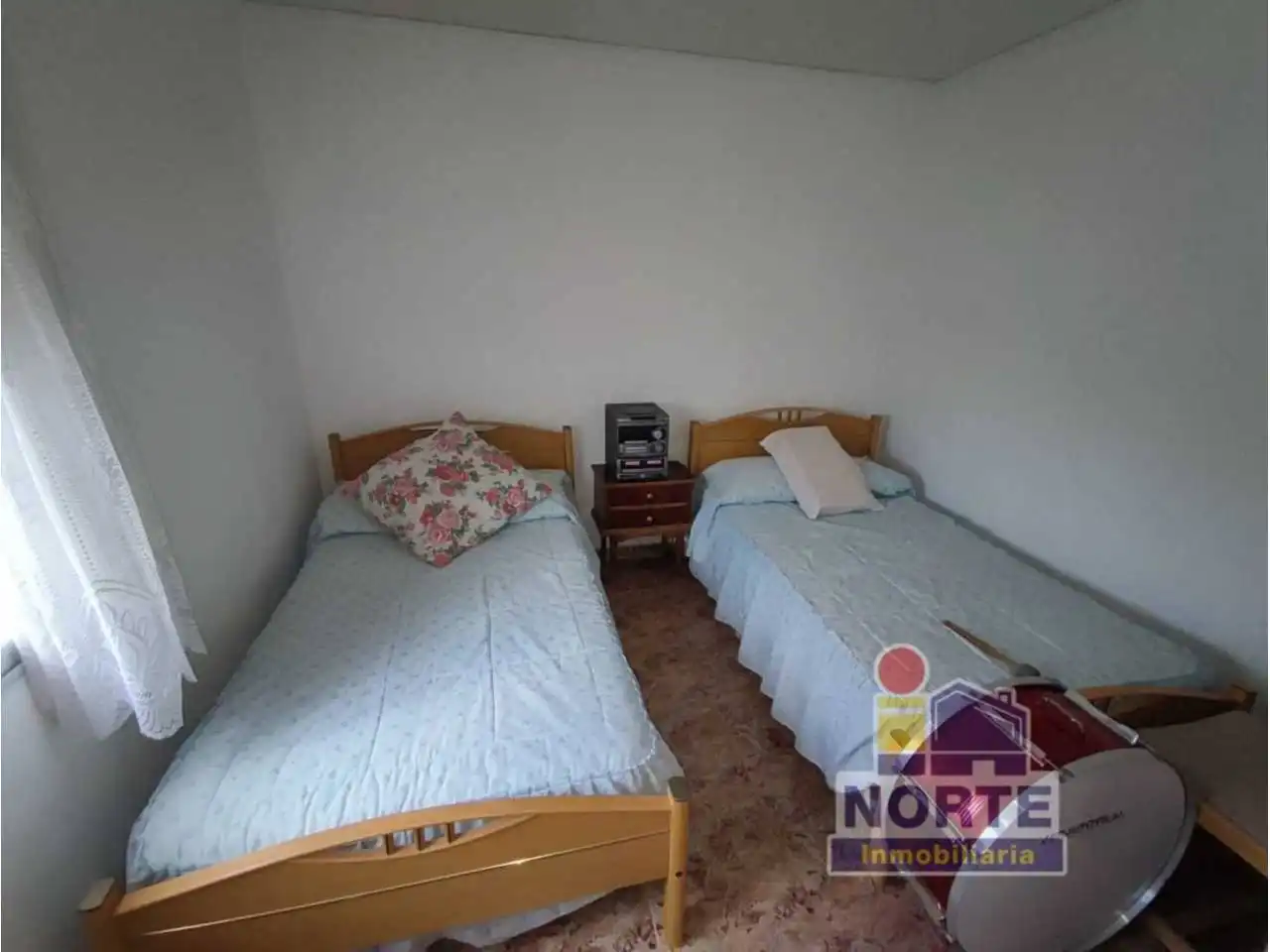 Dormitori de Finca rústica en venda en Balones amb Aire condicionat, Jardí privat i Terrassa